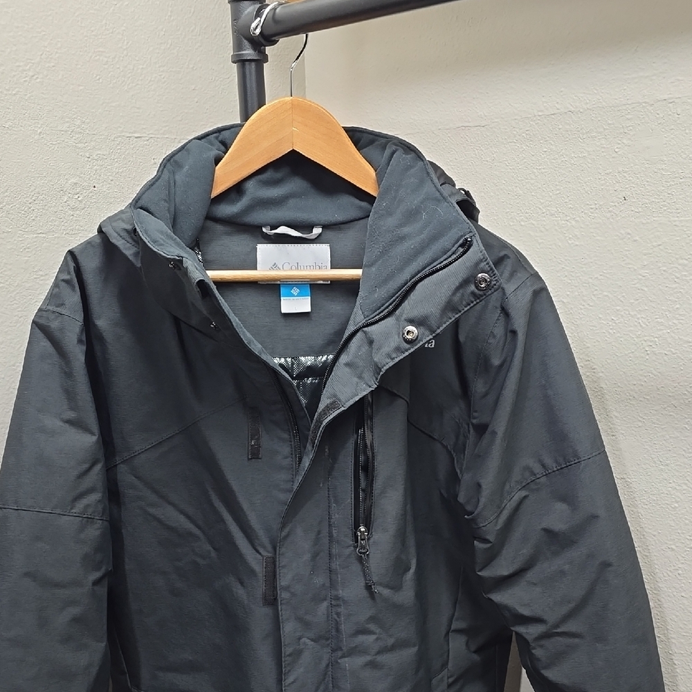 Columbia Men's Dark Gray Performance Jacket